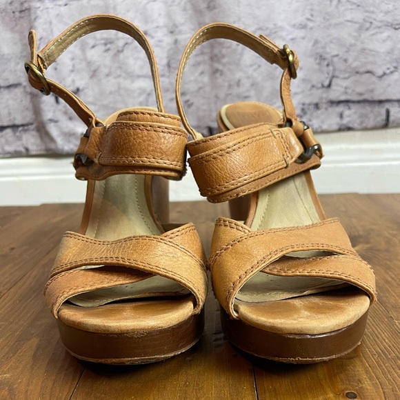 Frye Alexa cross cross tan leather wedge sandals size 9.5M - Picture 2 of 11